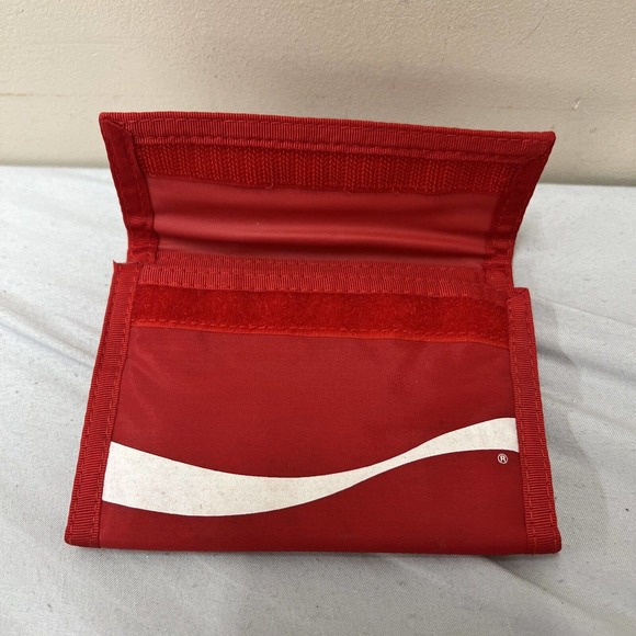 NEW Vintage Official Surf Club Coca-Cola Trifold wallet Excellent Condition Red - Picture 7 of 10